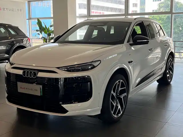 AUDI Q6L E TRON 2025