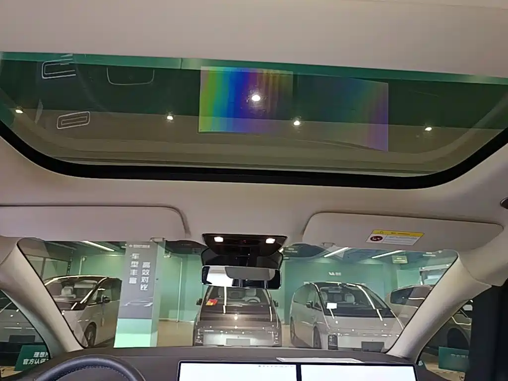 Li Auto Li MEGA — миниатюра 18