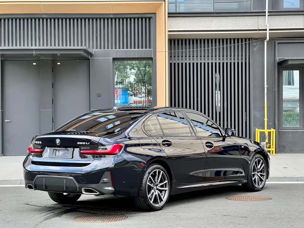 BMW 3 Series — миниатюра 7