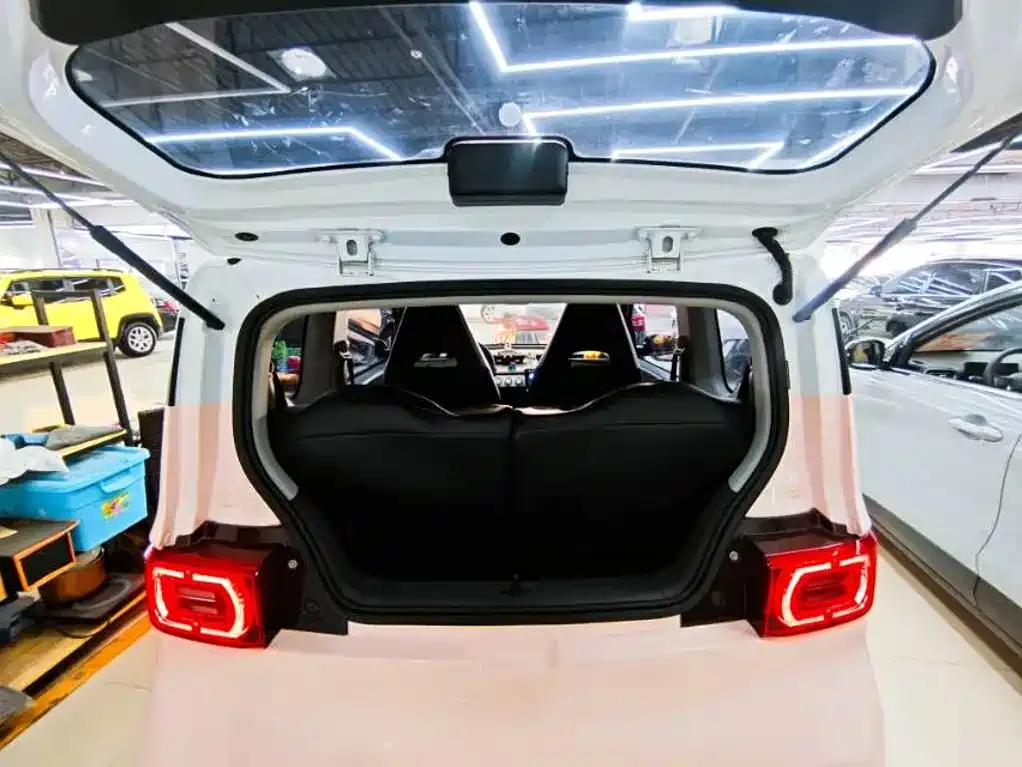Wuling MINIEV — миниатюра 15