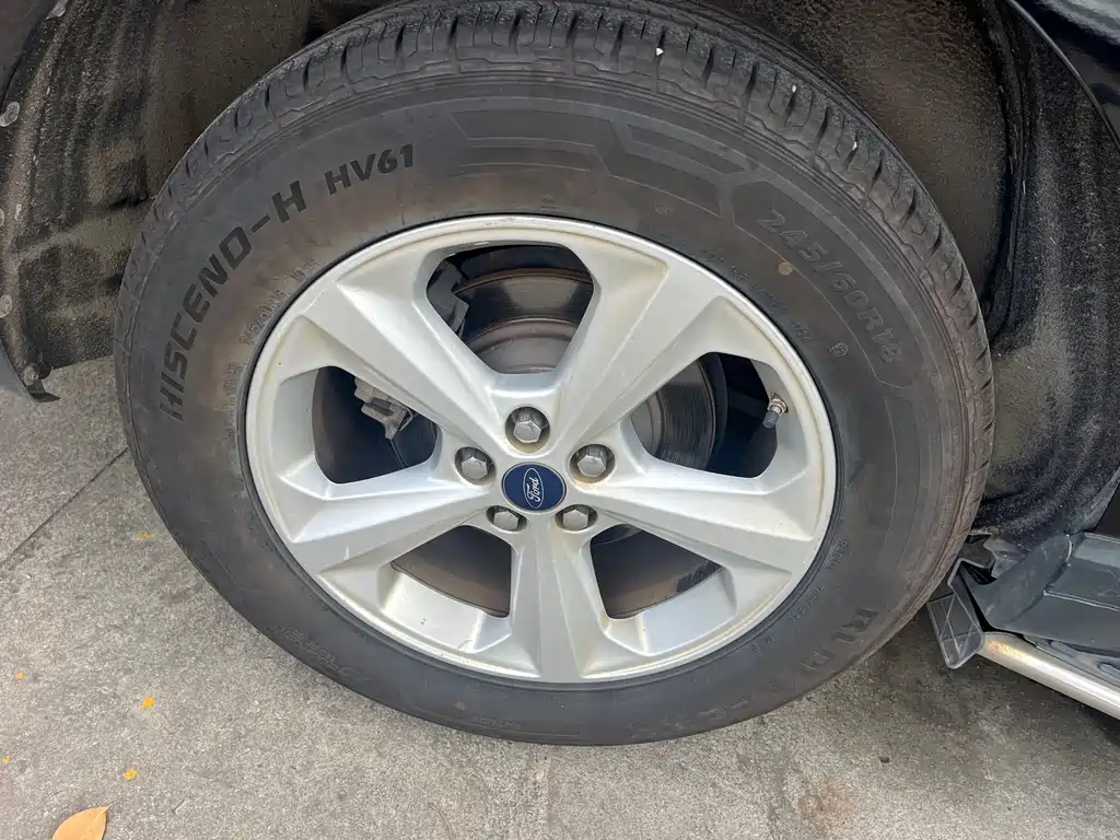 Ford Edge — миниатюра 19