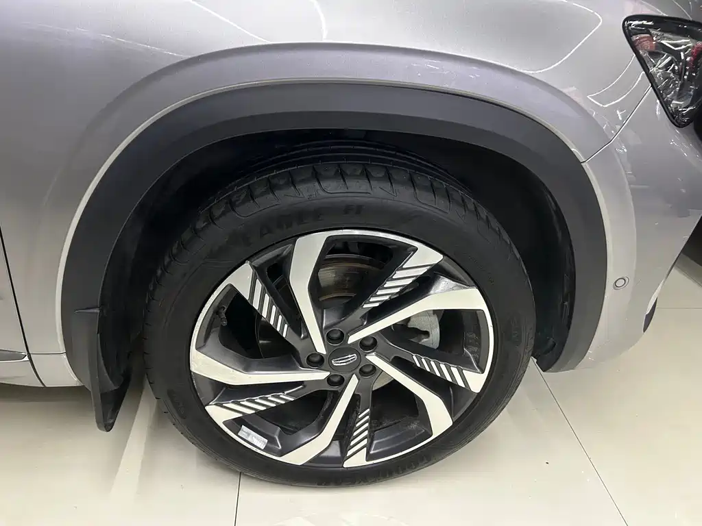 Geely Xingyue L — миниатюра 24