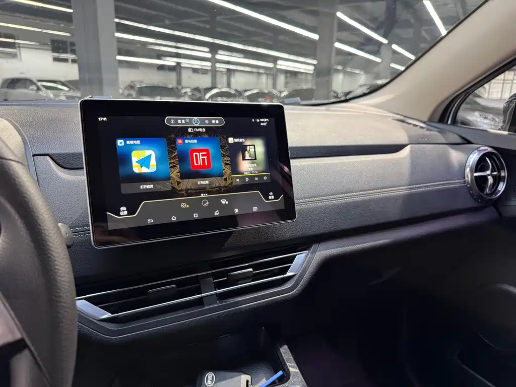 BYD Yuan EV — миниатюра 11