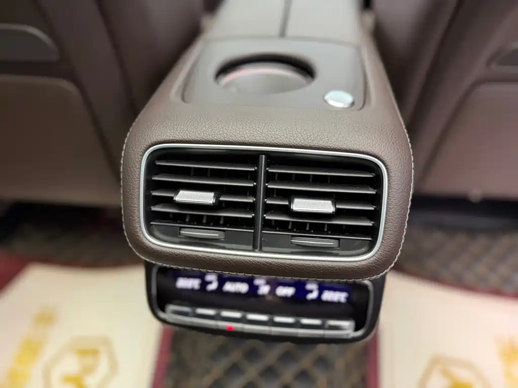Mercedes-Benz GLS — миниатюра 9