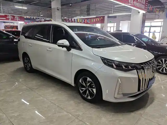 GAC Trumpchi 传祺M6