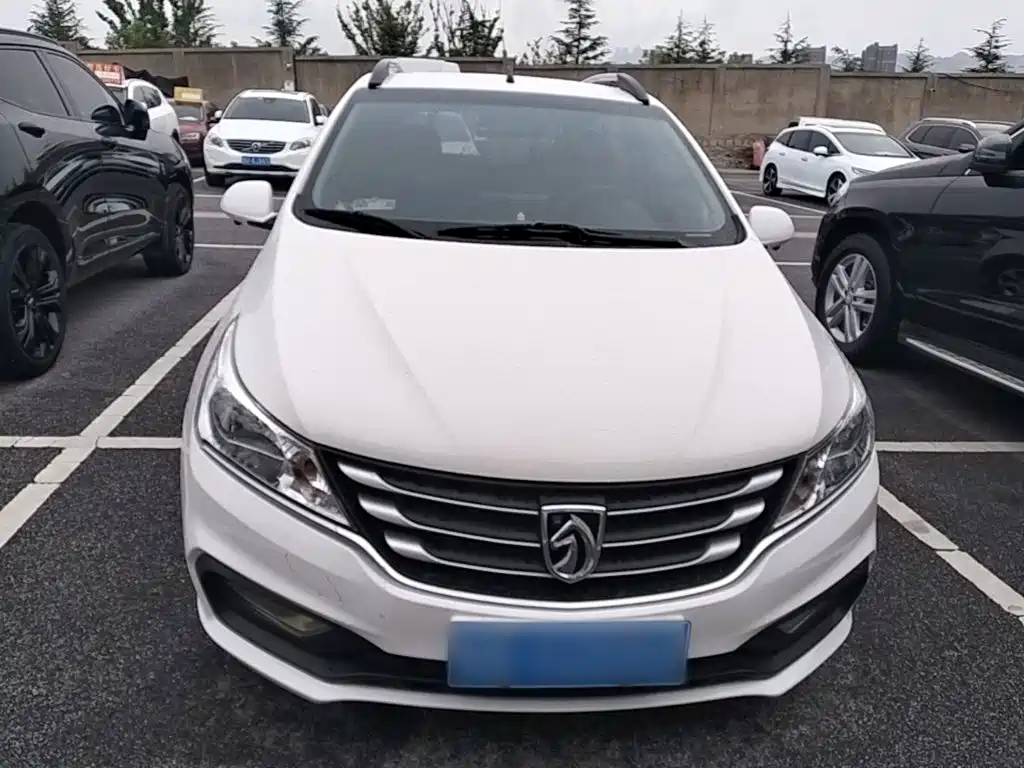Baojun 310 — миниатюра 3