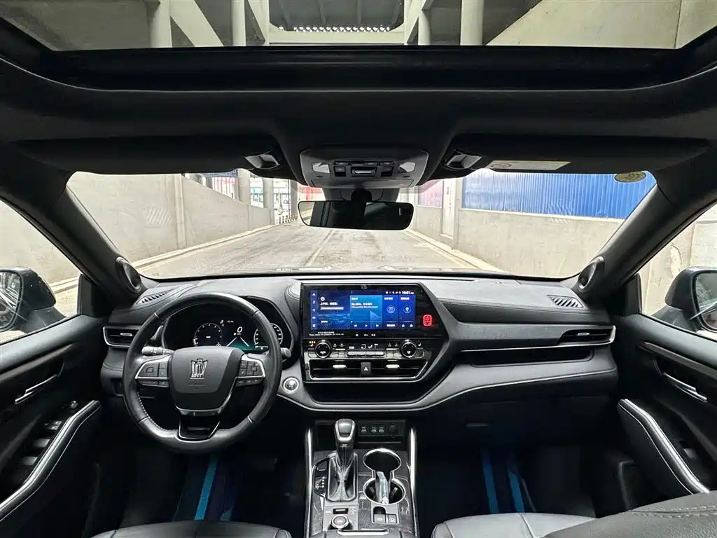 Toyota Crown Kluger 2022 2.0T