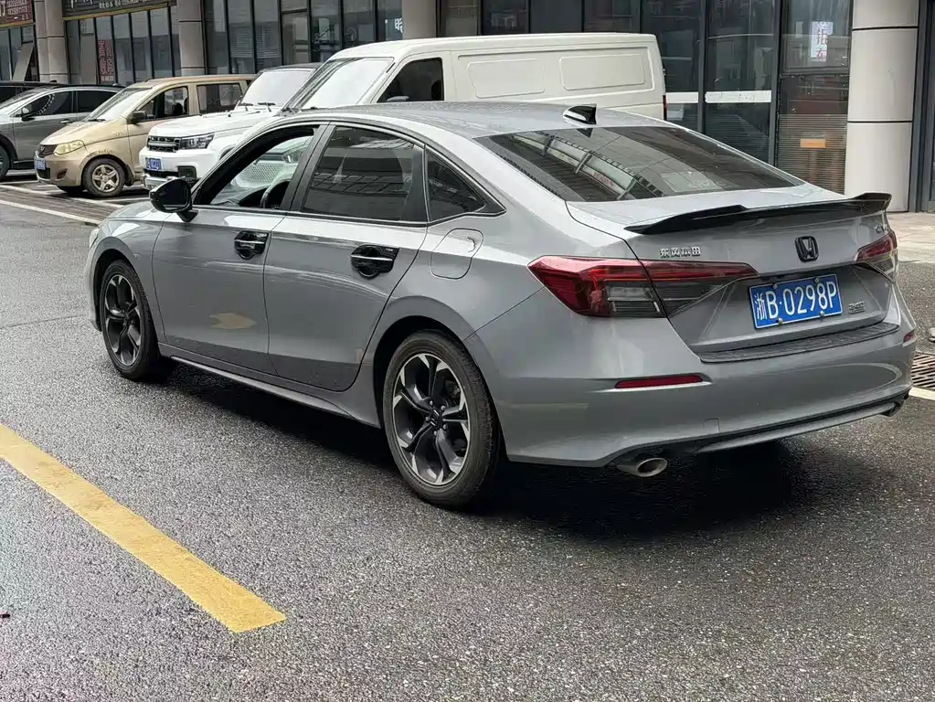 Honda Civic — миниатюра 7