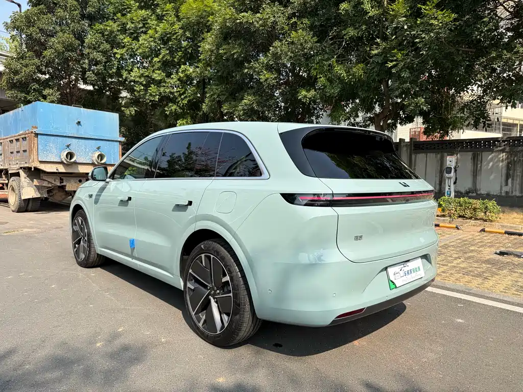 Li Auto IDEAL L6
