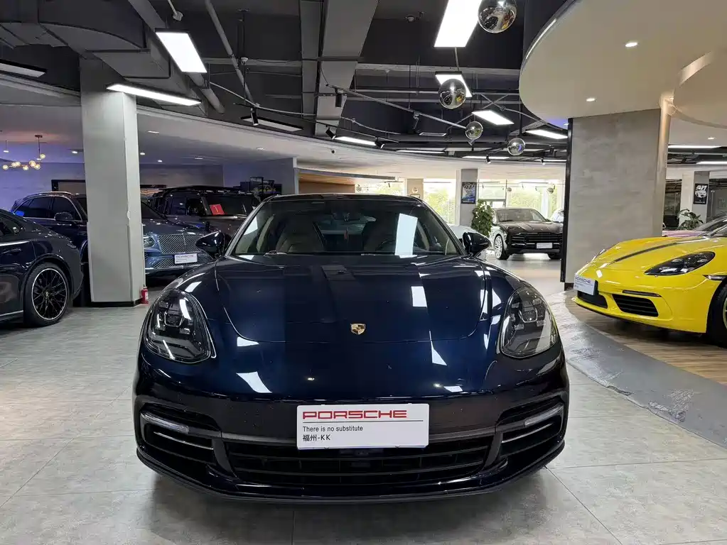 Porsche Panamera — миниатюра 2
