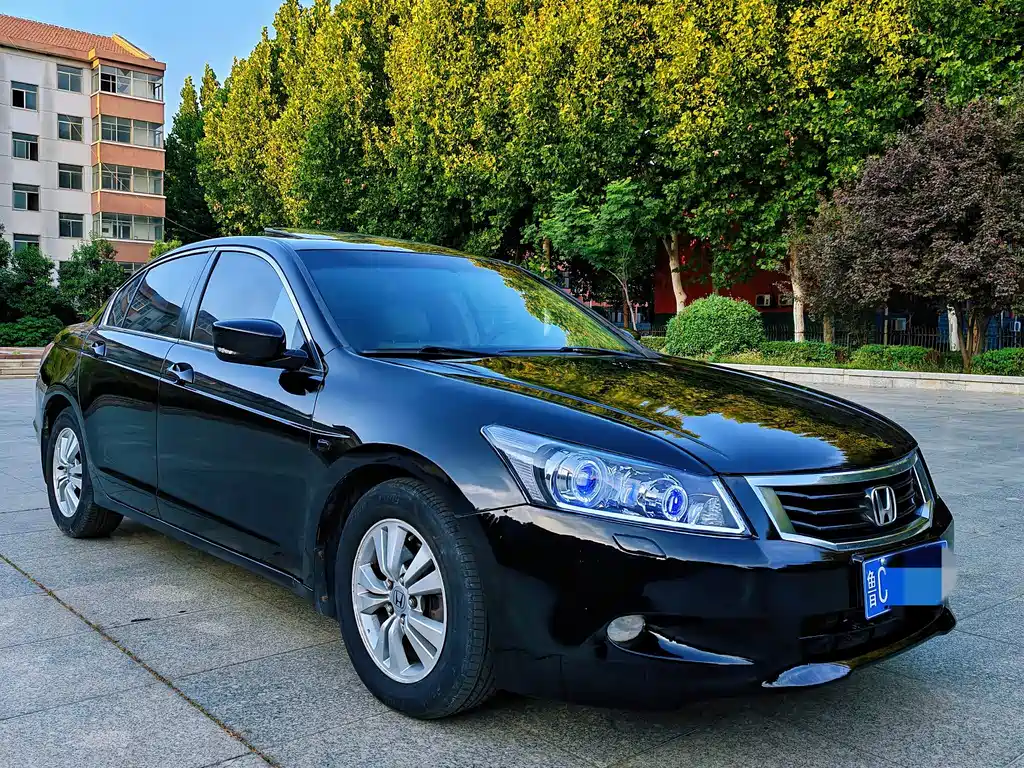 Honda Accord — миниатюра 9