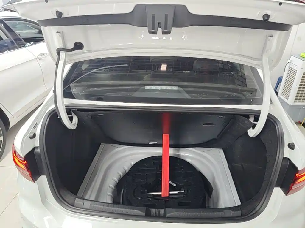 Volkswagen Lavida — миниатюра 19