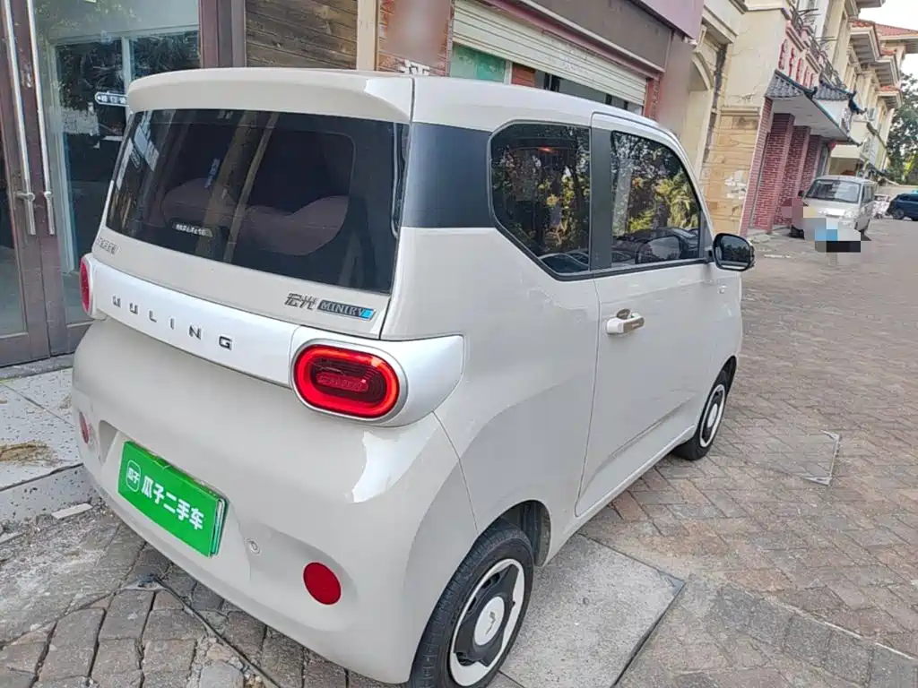 Wuling MINIEV — миниатюра 7