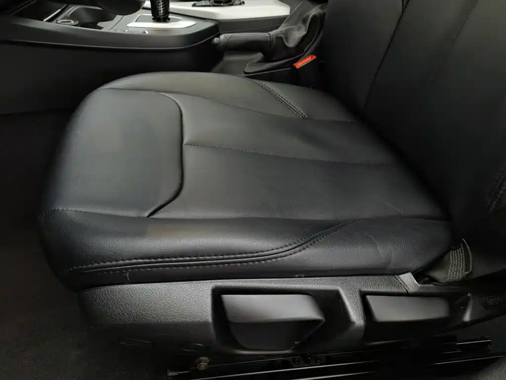 BMW 1 Series (Import) — миниатюра 20
