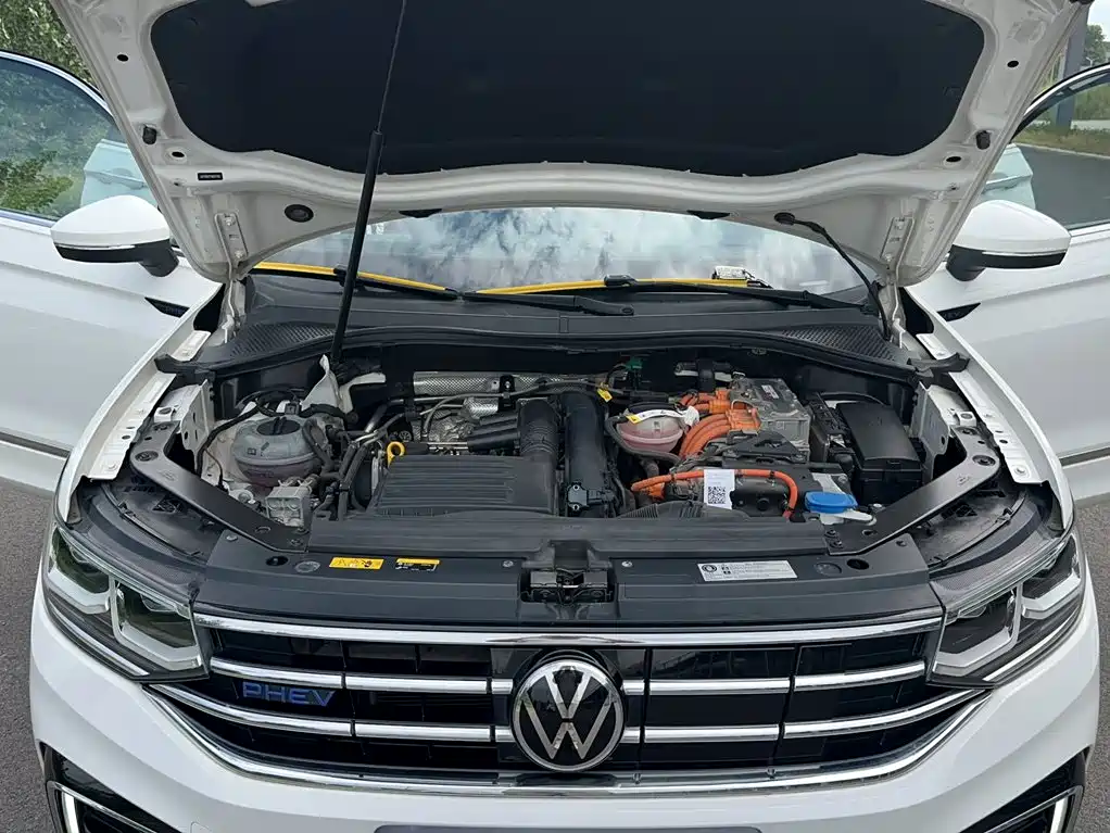 Volkswagen Tiguan L PHEV — миниатюра 20
