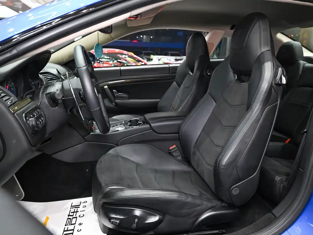 MASERATI GRANTURISMO