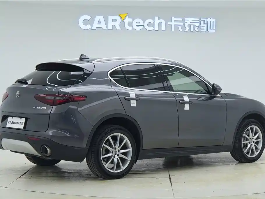 Alfa Romeo Stelvio 2019 2.0T 280HP Luxury