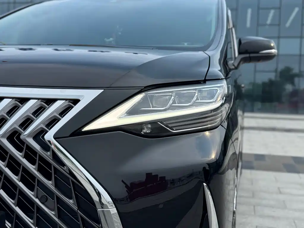 Toyota Vellfire 2019 2.5L HV Luxury