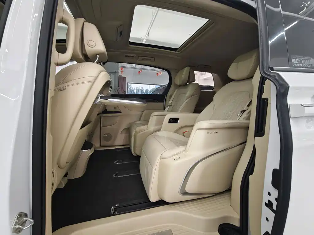 Buick GL8 — миниатюра 14