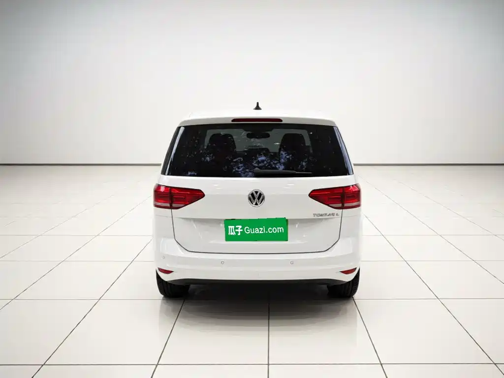 Volkswagen Touran — миниатюра 3