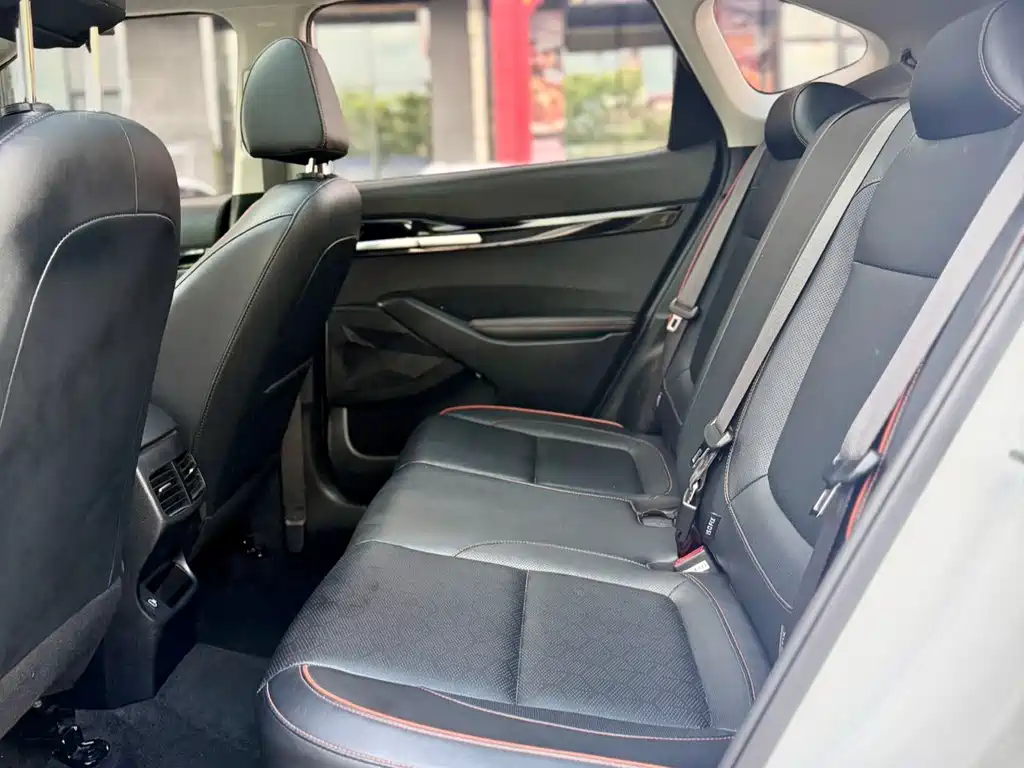 Kia Seltos — миниатюра 11
