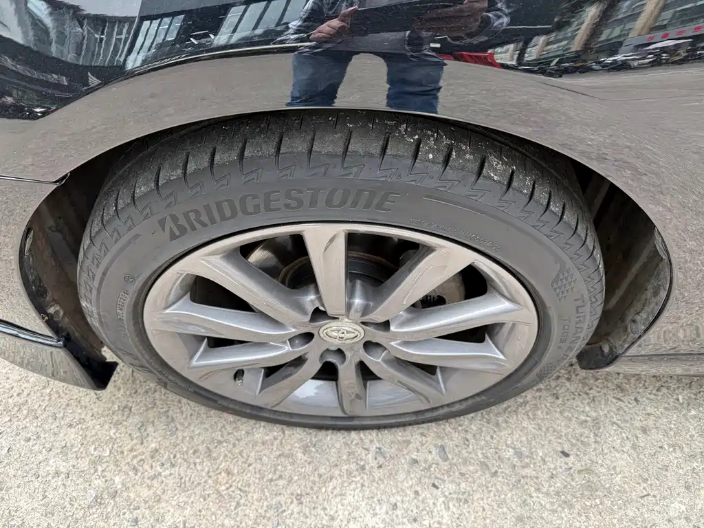 Toyota Reiz — миниатюра 29