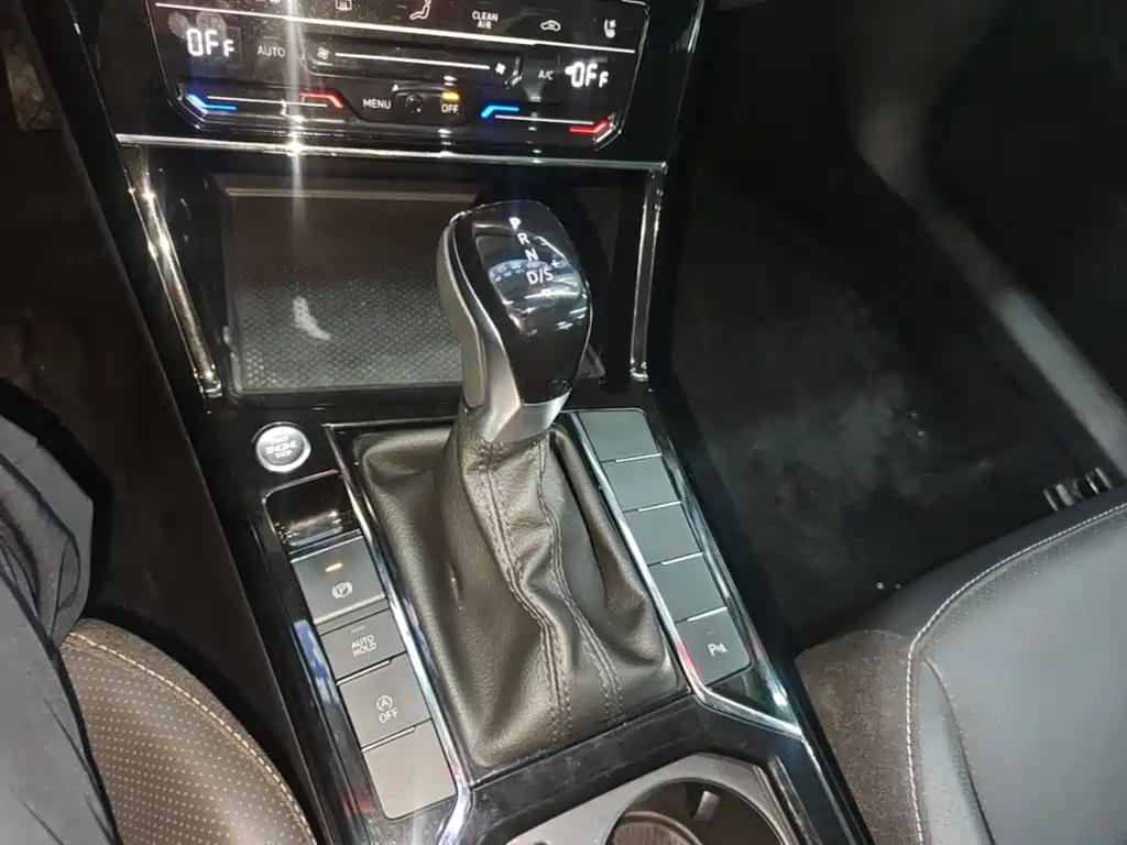 Volkswagen Passat — миниатюра 14