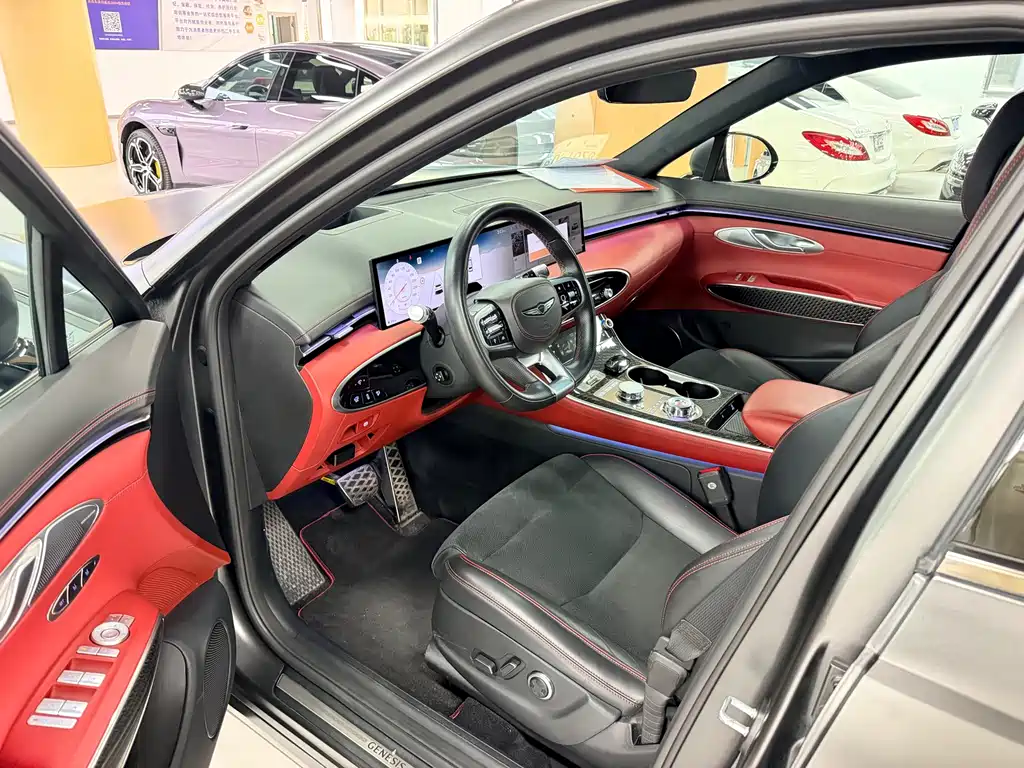 Genesis GV70 — миниатюра 6