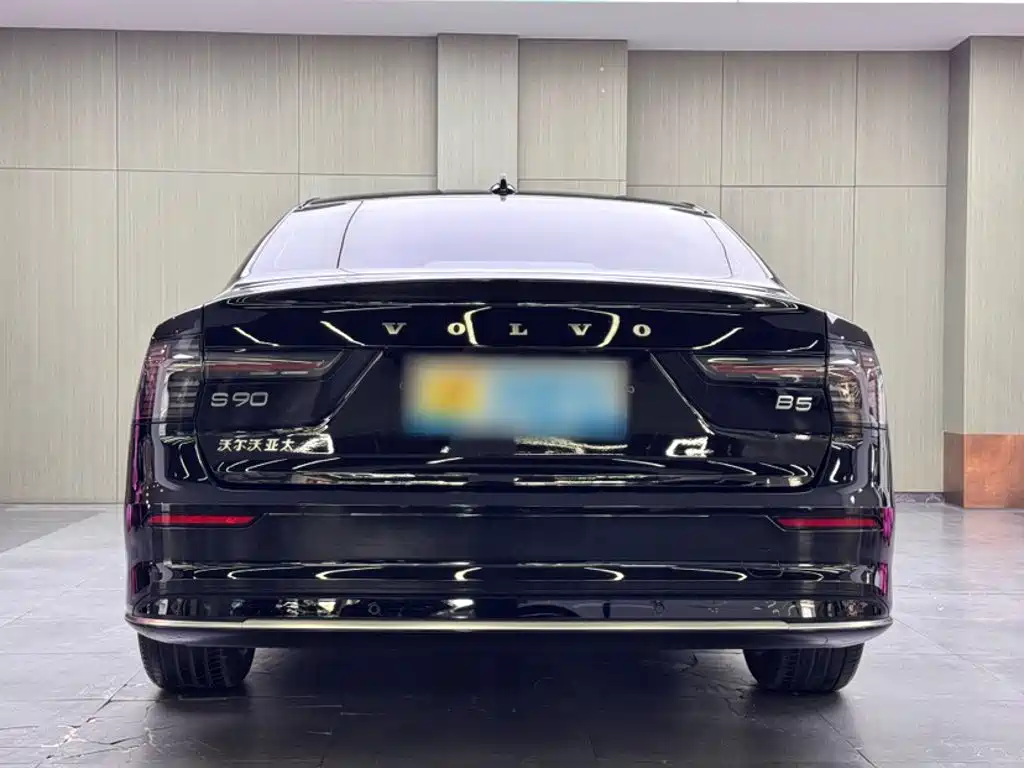 Volvo S90 — миниатюра 13