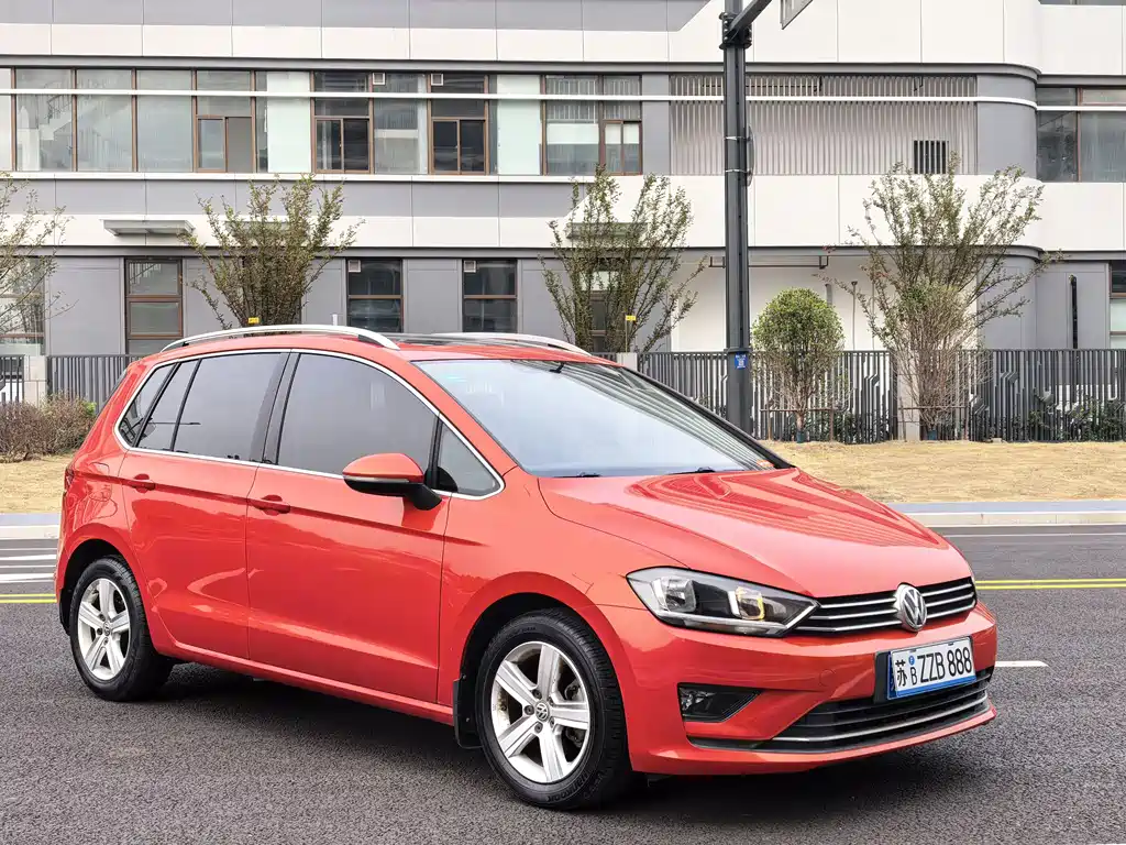 VOLKSWAGEN GOLF*JIAYU