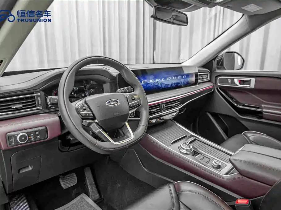 Ford Explorer — миниатюра 12
