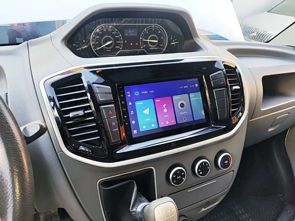 MAXUS V80 — миниатюра 13