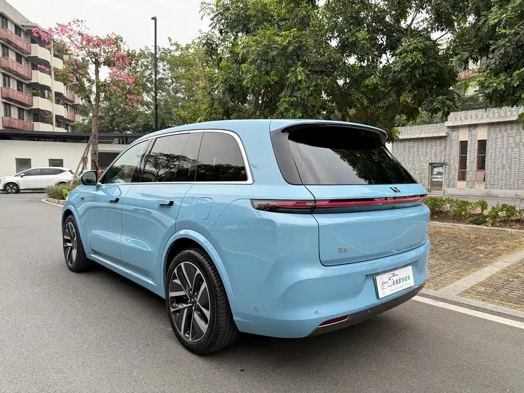 Li Auto IDEAL L8