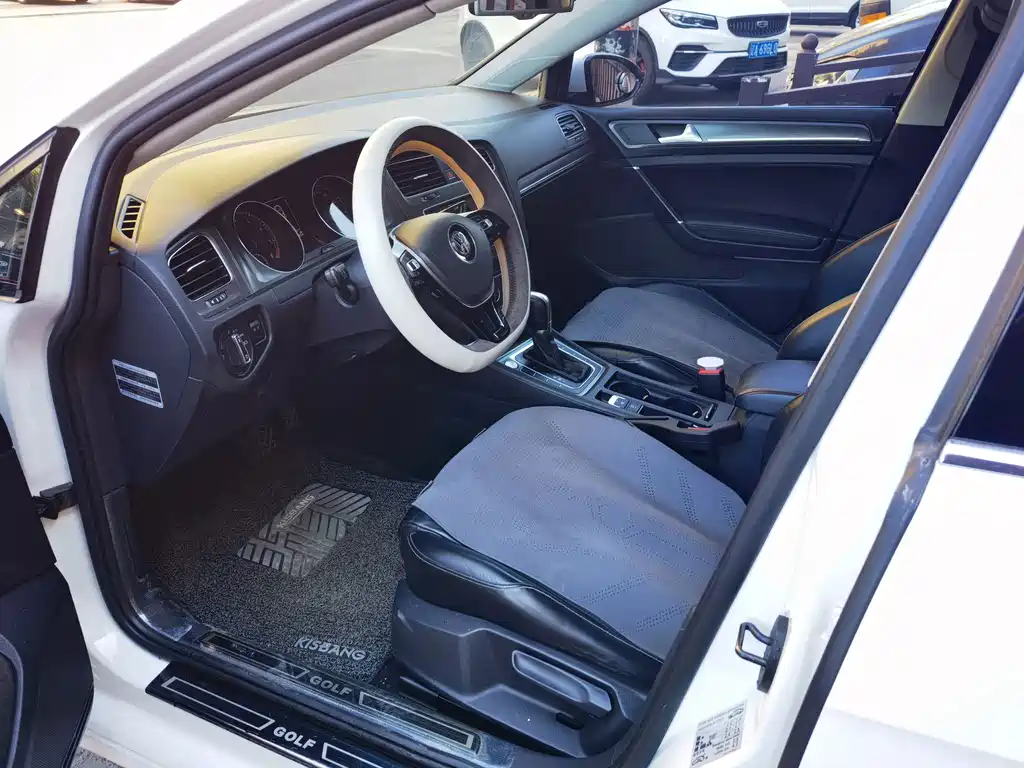 Volkswagen Golf — миниатюра 8