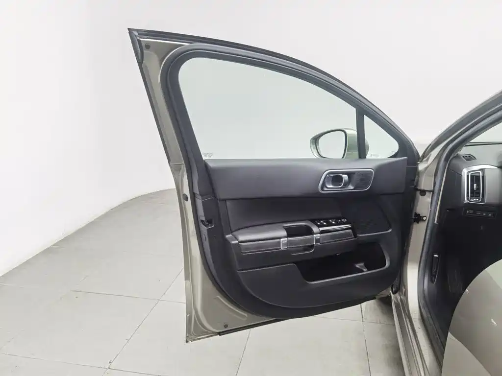 Citroen C6 — миниатюра 8