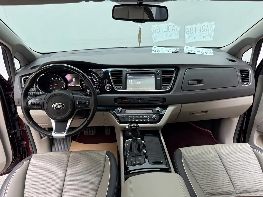 Kia Carnival — миниатюра 13