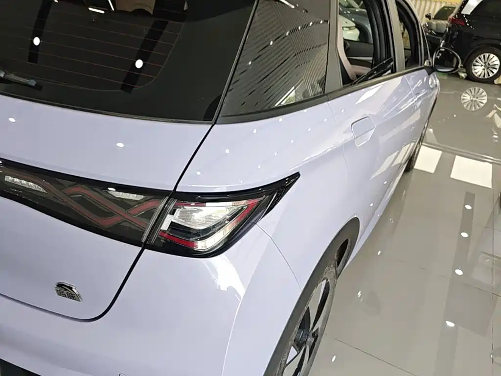 BYD Dolphin — миниатюра 8