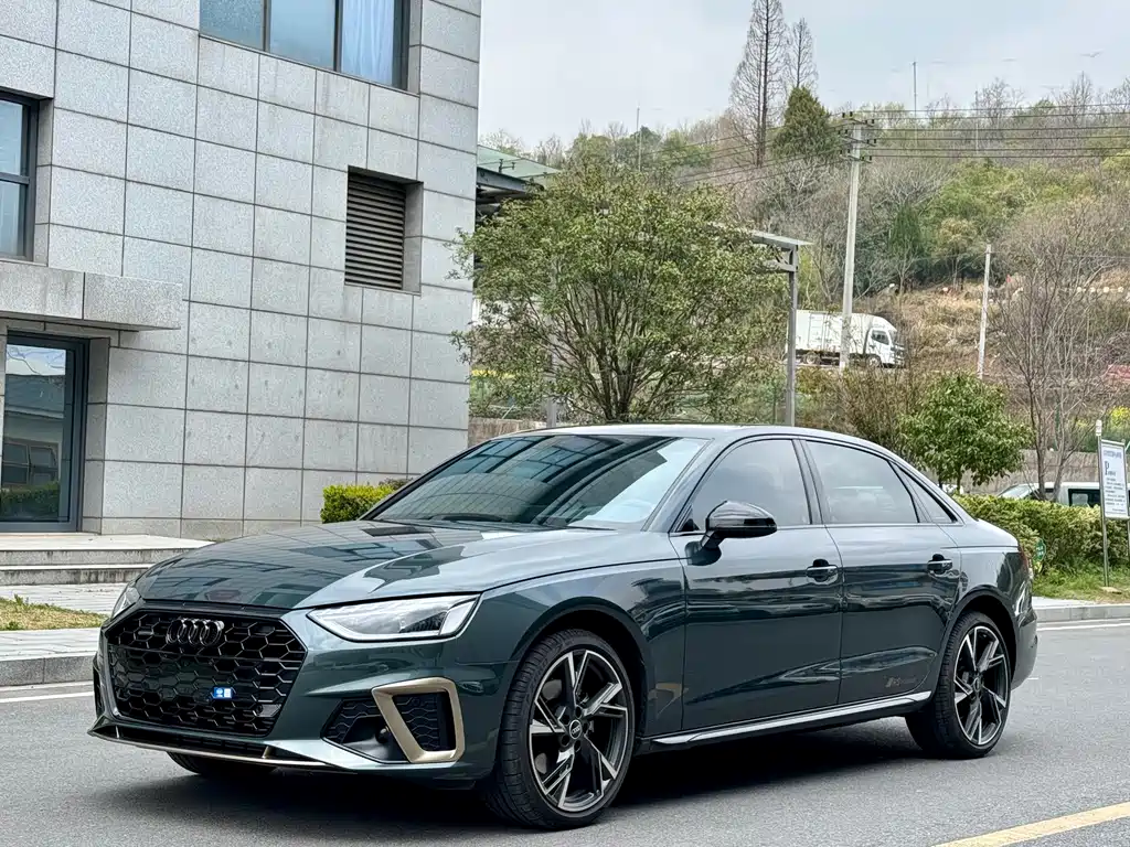Audi A4L 2025