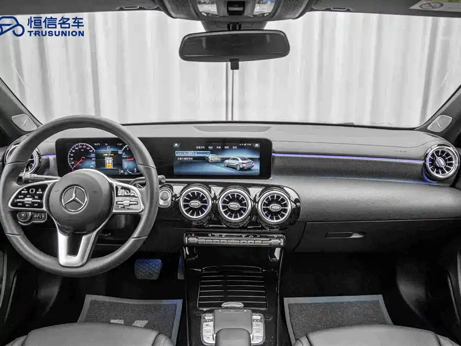 Mercedes-Benz A-Class — миниатюра 13