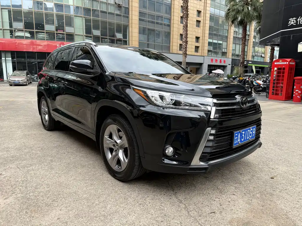 Toyota Highlander — миниатюра 7