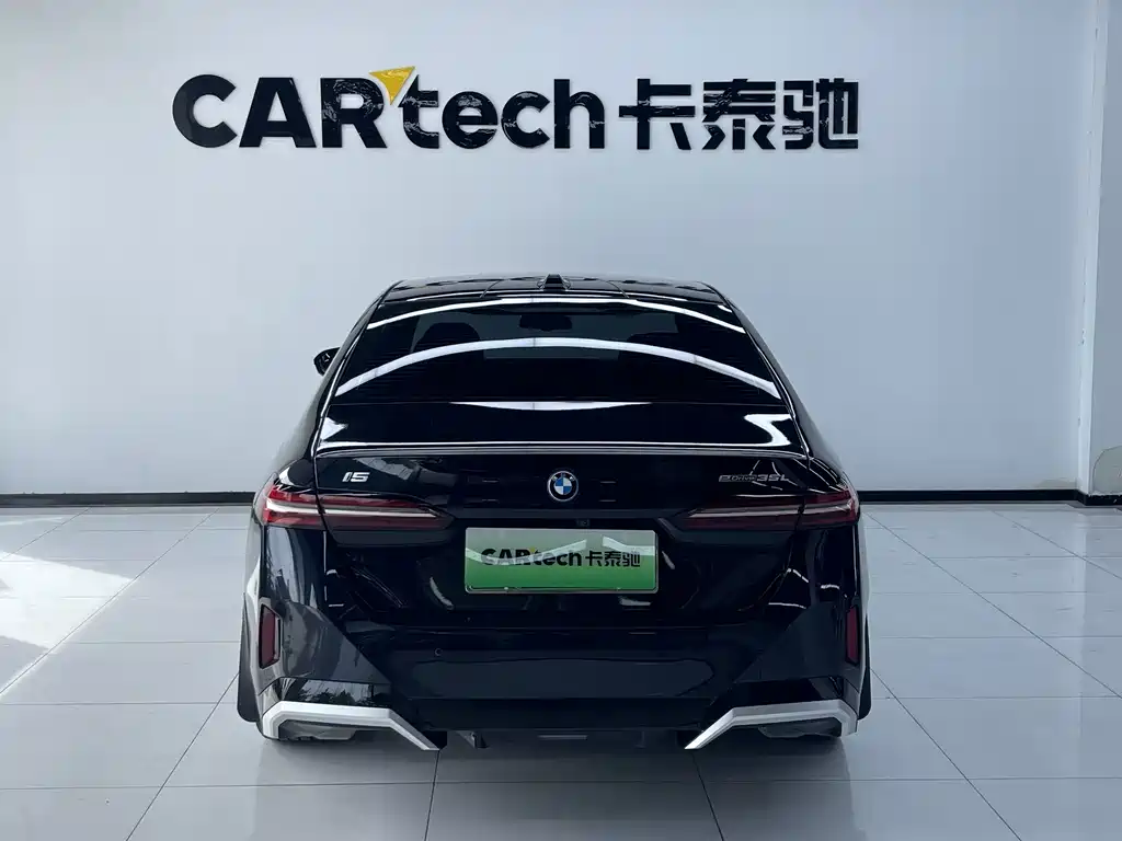 BMW i5 — миниатюра 3