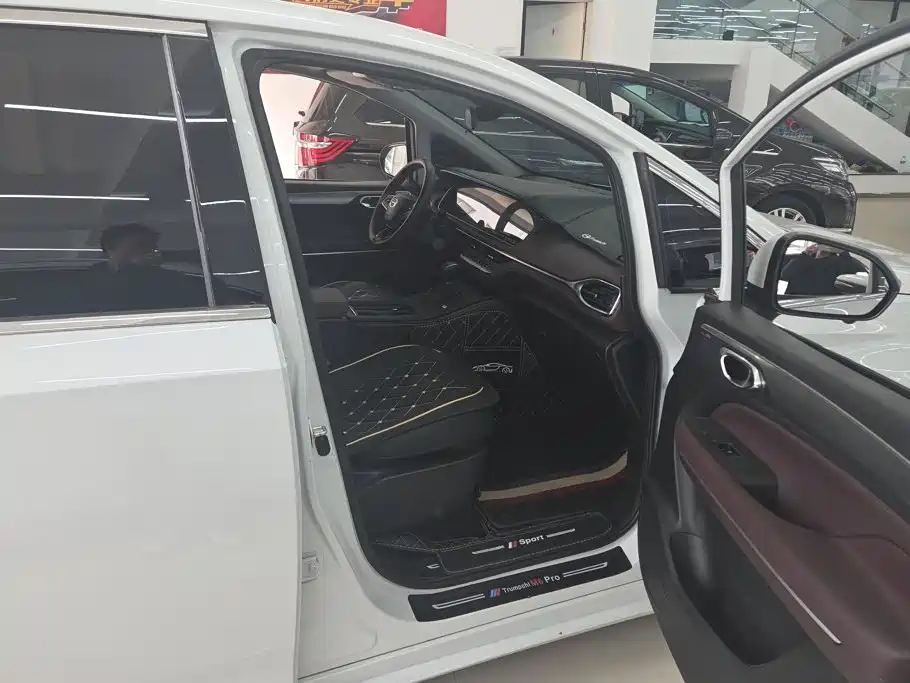 GAC Motor Trumpchi M6 — миниатюра 8