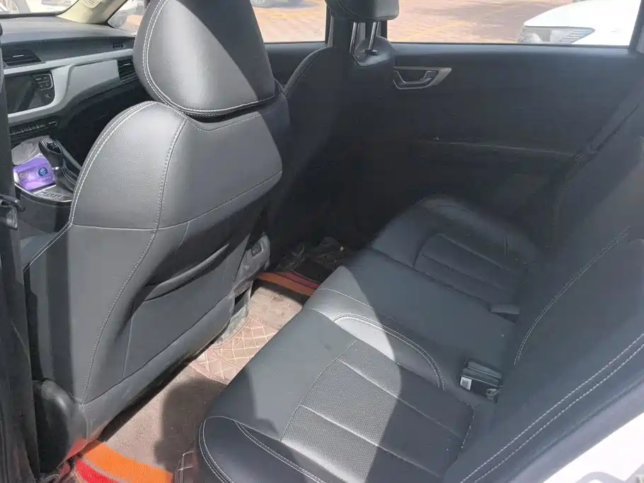 Geely Vision X3 — миниатюра 11