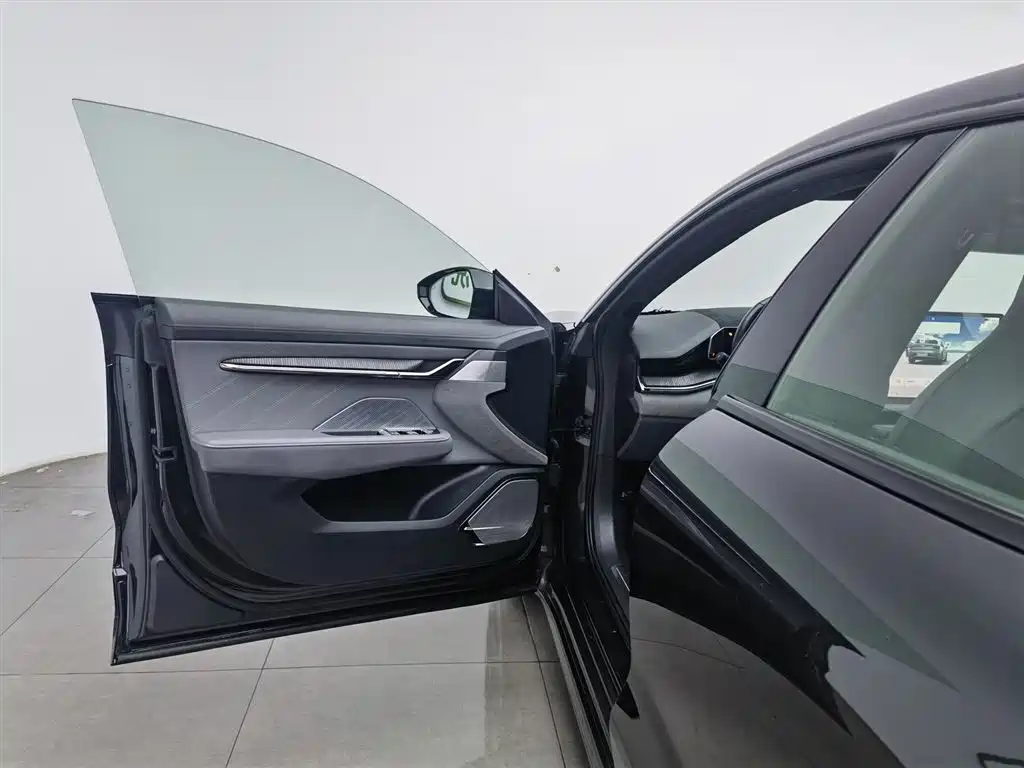 ZEEKR EXTREME KRYPTON 001