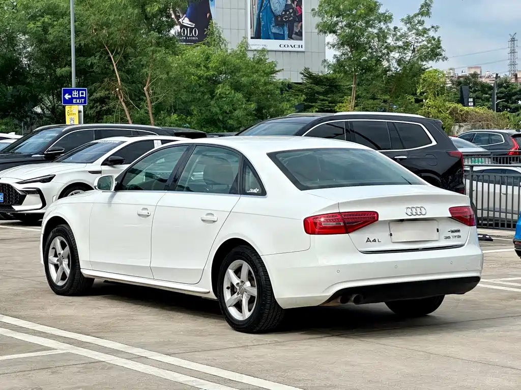 Audi A4L — миниатюра 6