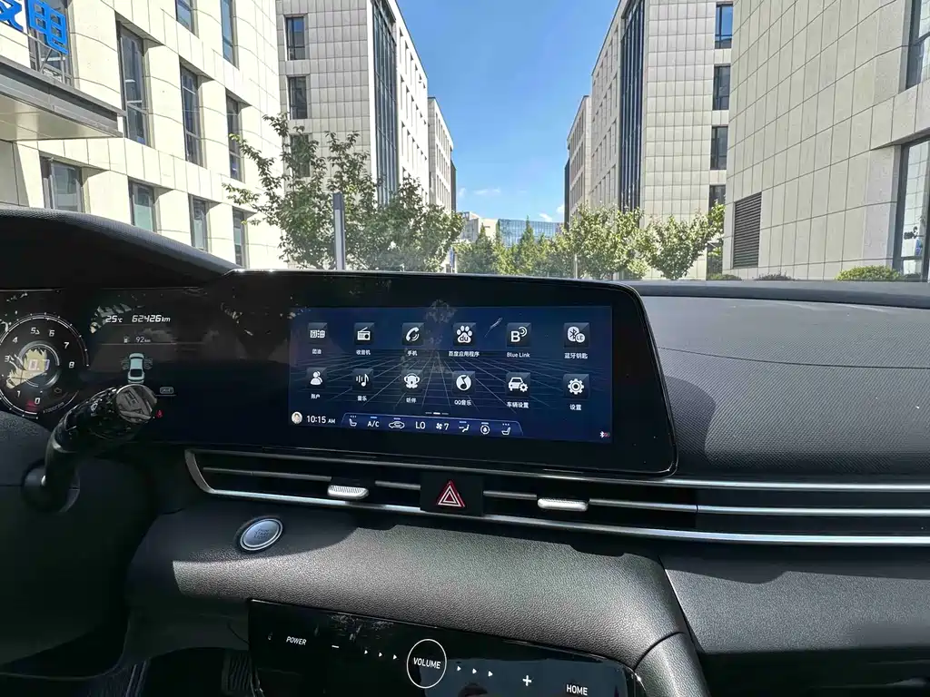 Hyundai Elantra — миниатюра 22