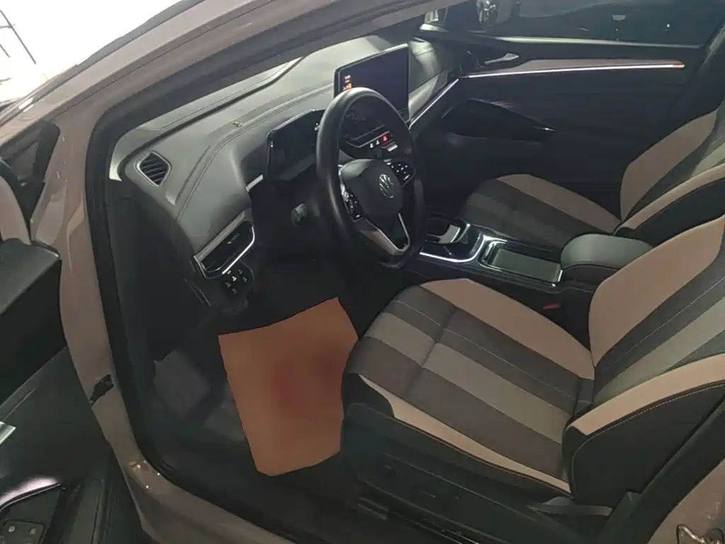 Volkswagen ID.4 Crozz — миниатюра 16