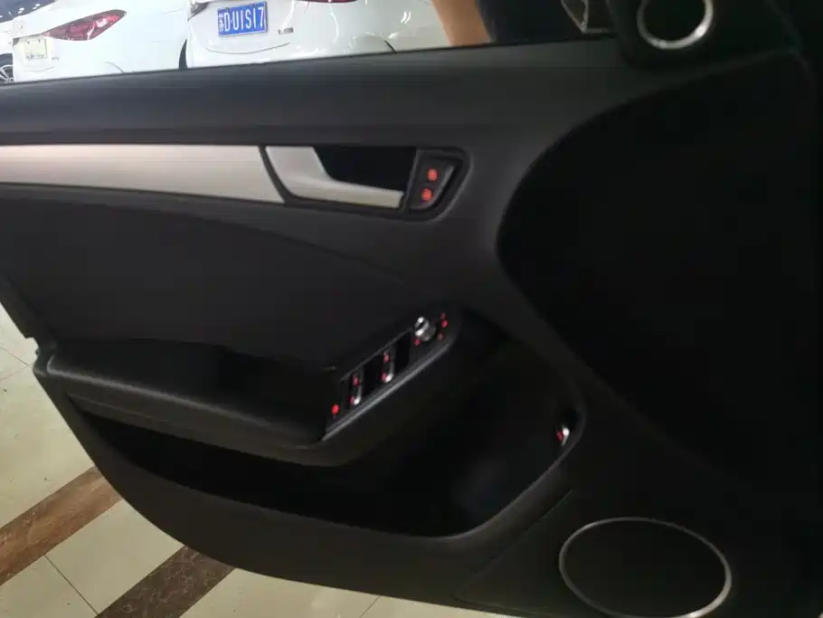 Audi A4L — миниатюра 7