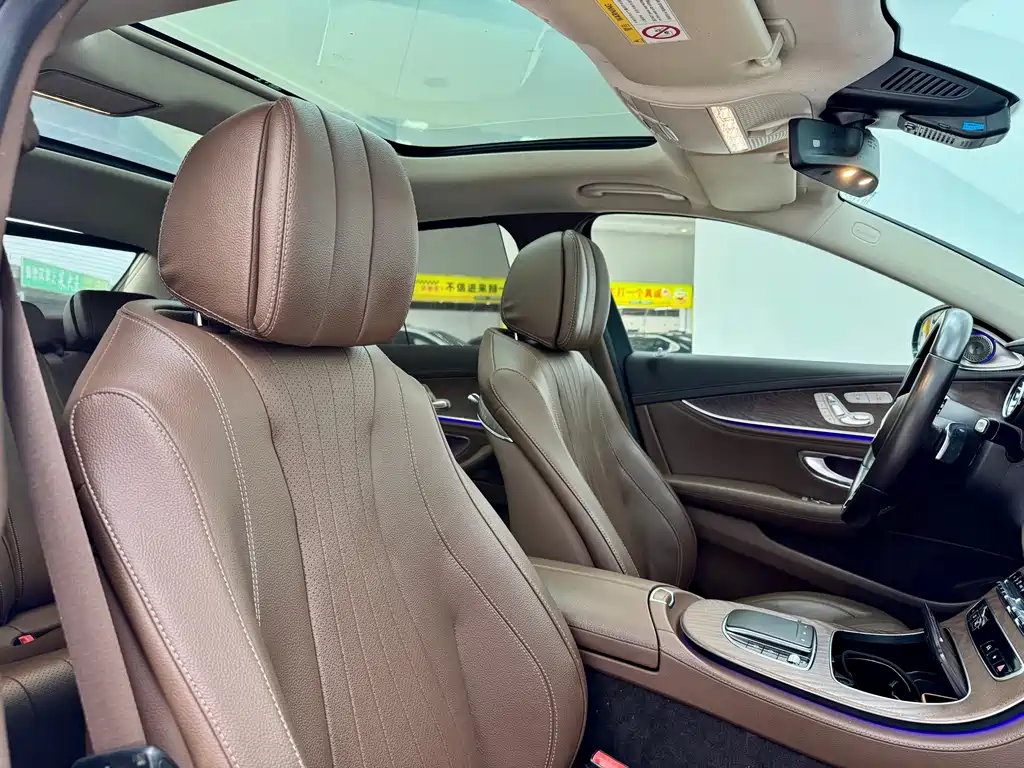 Mercedes-Benz E-Class — миниатюра 16
