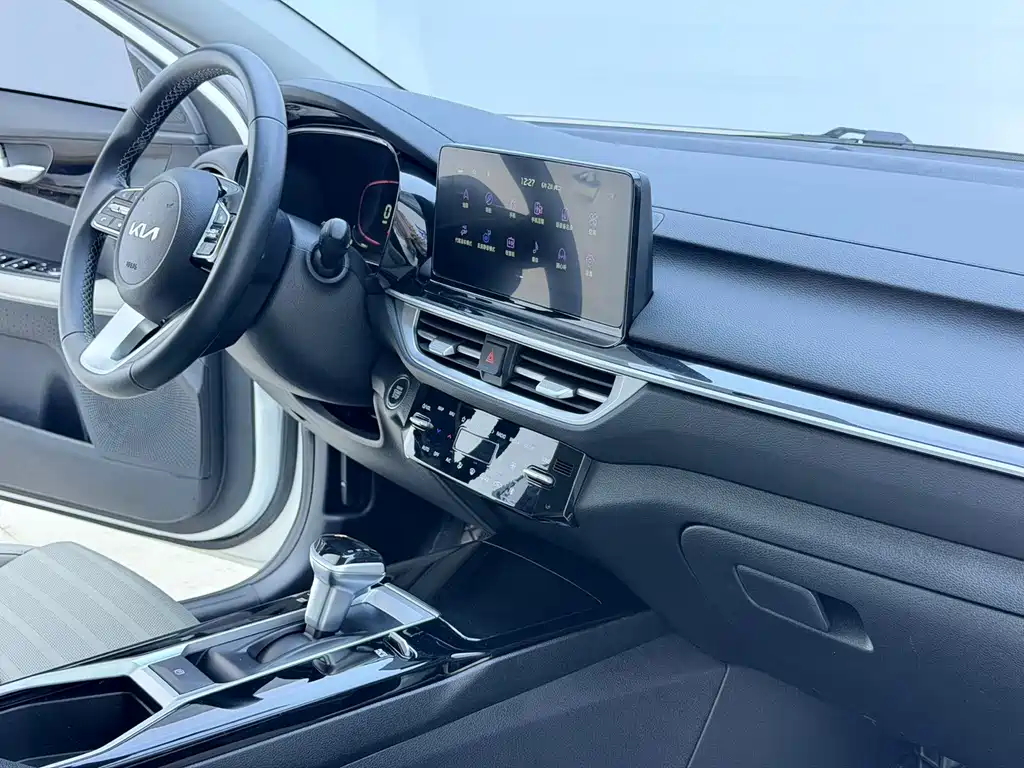 Kia K3 — миниатюра 15